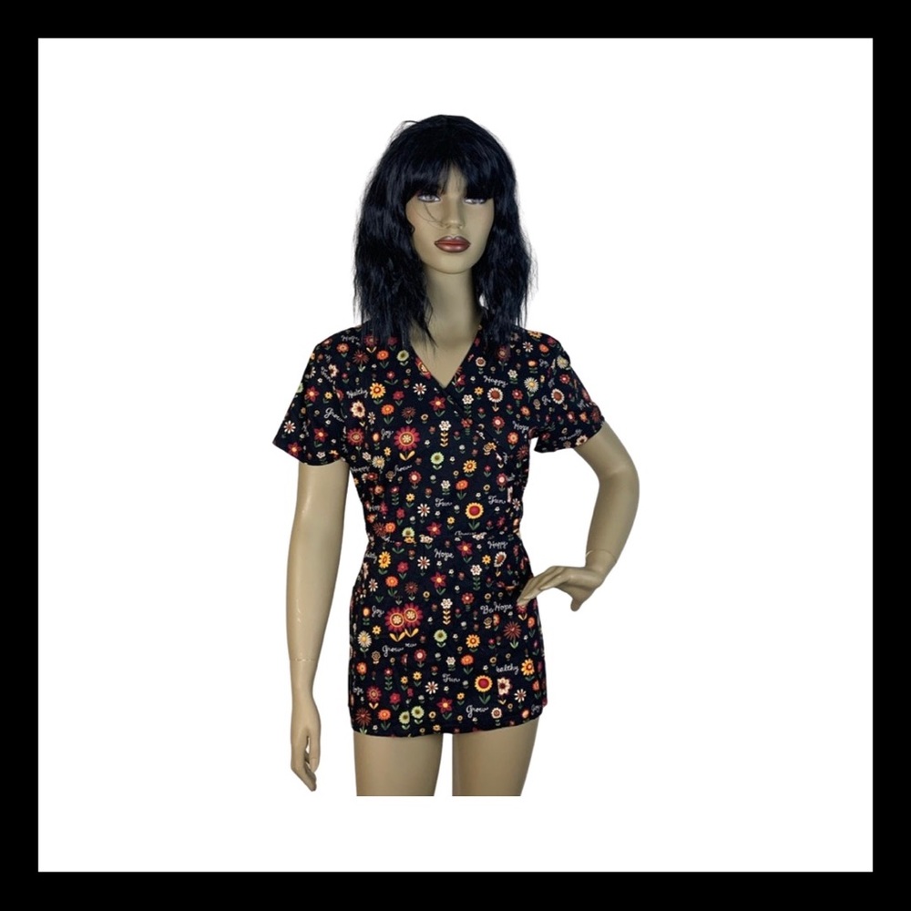 BOGO 50% off NWOT HQ Nurses Scrub Top Happy, Hope & Flowers Sm